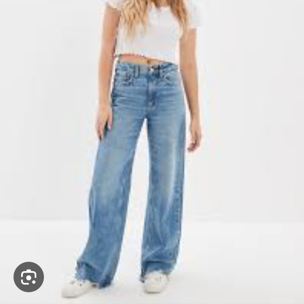 American Eagle Baggy Jeans
